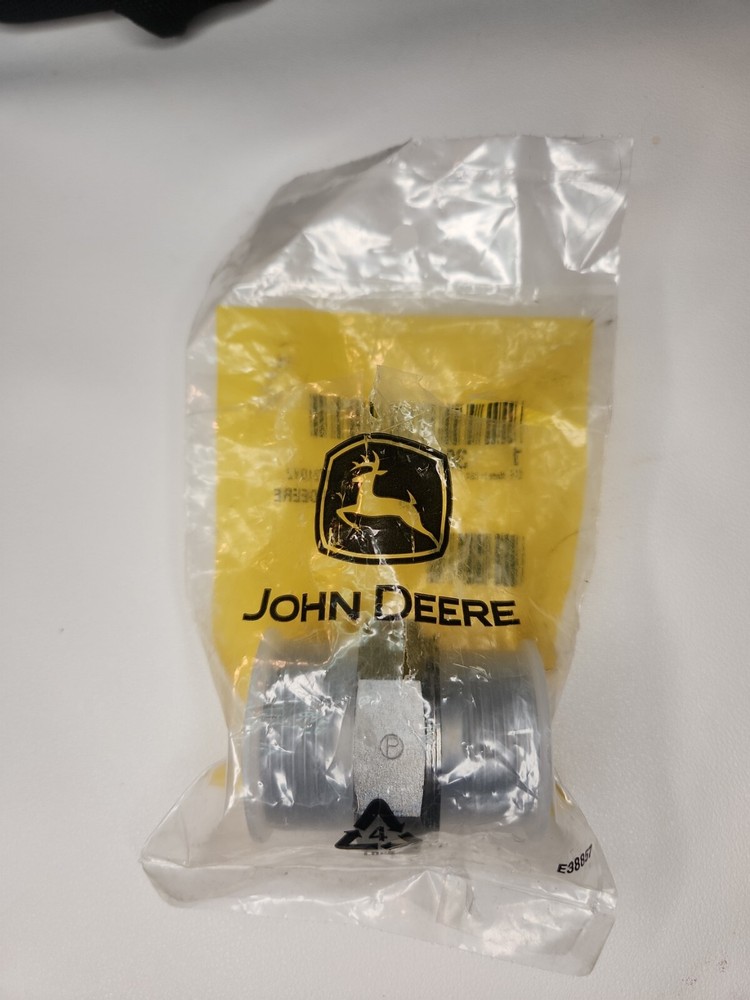 John Deere Original Equipment Adapter Fitting #38H5328