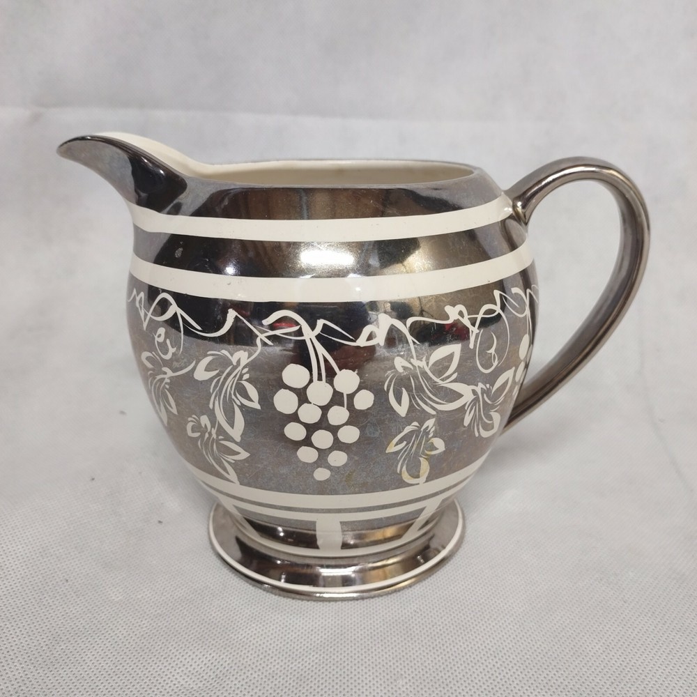 Sadler 1597 Pitcher Carafe Grape Pattern Silver Platinum White
