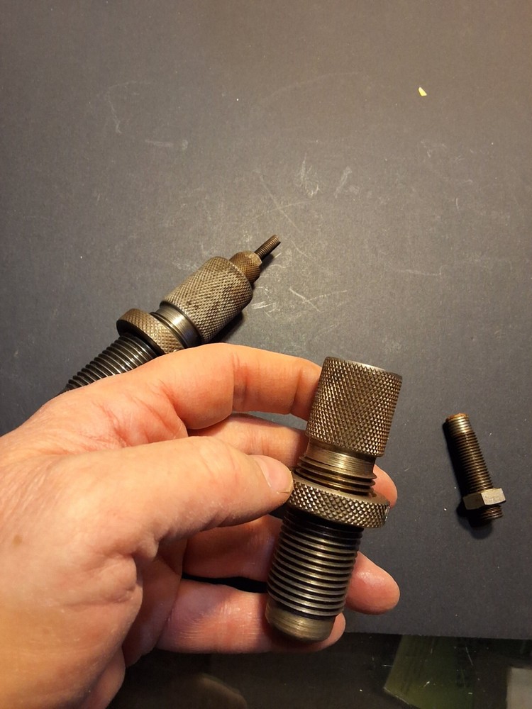 VINTAGE PACIFIC RELOADING DIES 22 VAR 2 DIE SET