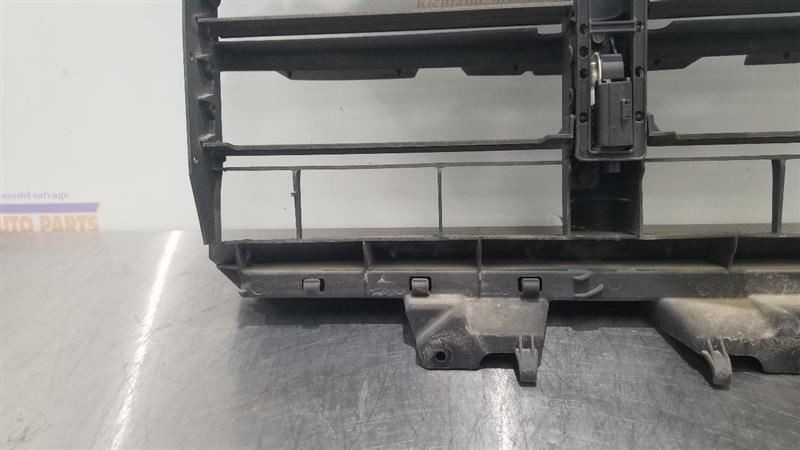 14 DODGE RAM 1500 AIR SHUTTER 3.0L