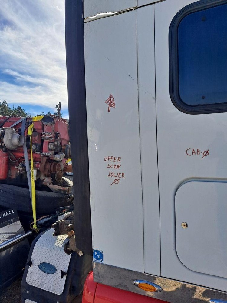 For 2007 PETERBILT 387 SLEEPER FAIRING Right ,  GA