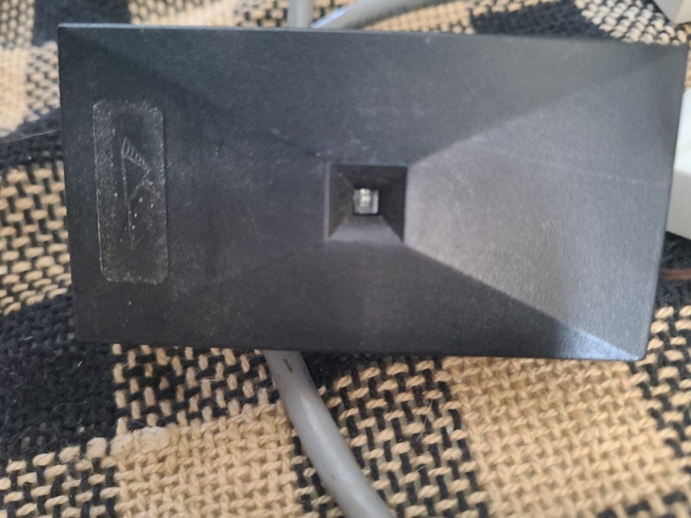 Linear P-300HAS Fairpointe Data Proximity Card Reader - used