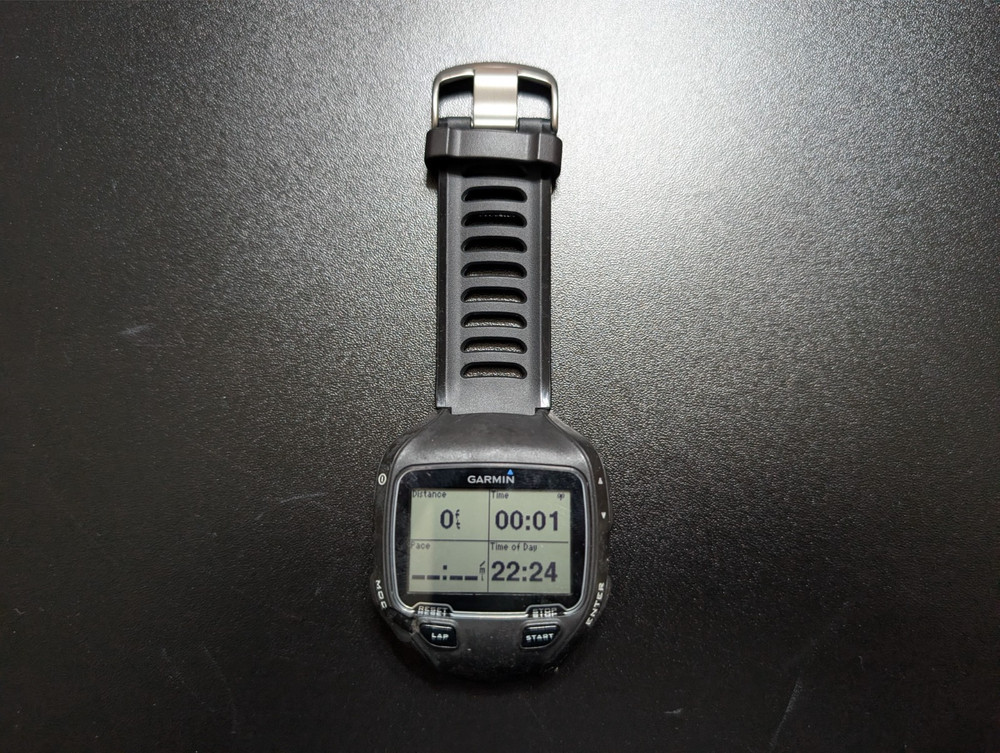 Garmin Forerunner 910XT GPS Watch – Broken Strap & Button Seal – Box + HR