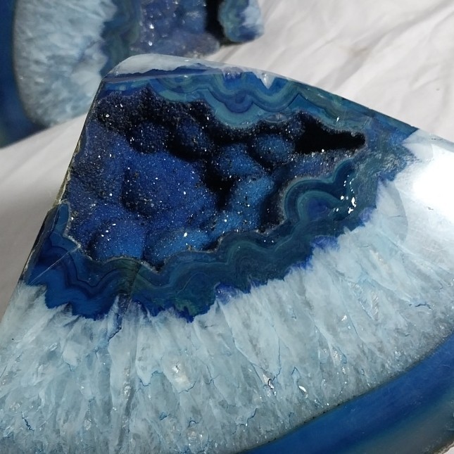Large Blue White Gray Agate Geode Semi-Circle Natural Crystal Finish
