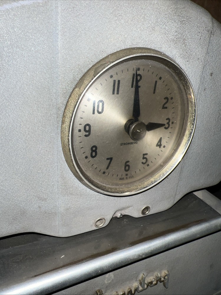 Vintage Stromberg Time clock With Keys WORKS