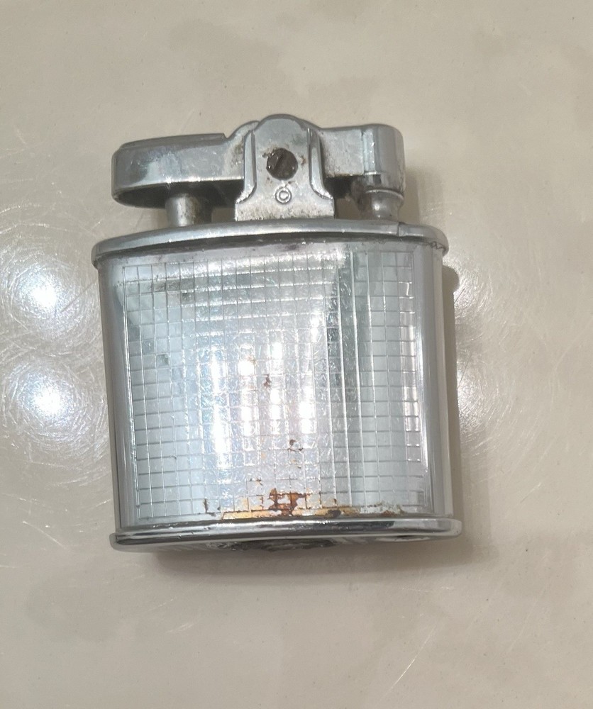 VINTAGE RONSON TRIUMPH DE LIGHT LIGHTER