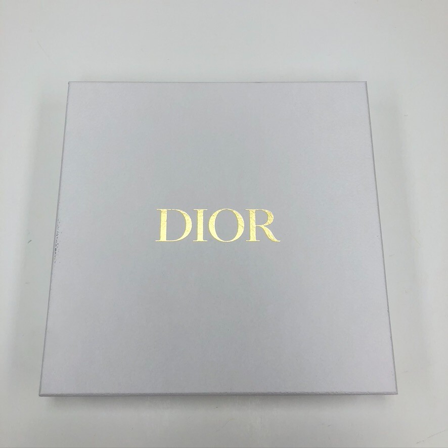 Dior Authentic Square Gift Box White Pebble Medium 10.5x10.5x1.5