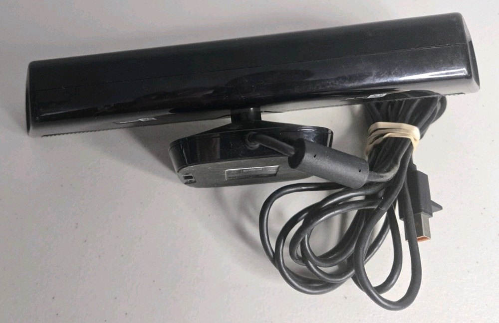 Microsoft 1414 Xbox 360 Kinect Sensor Bar Only - Black