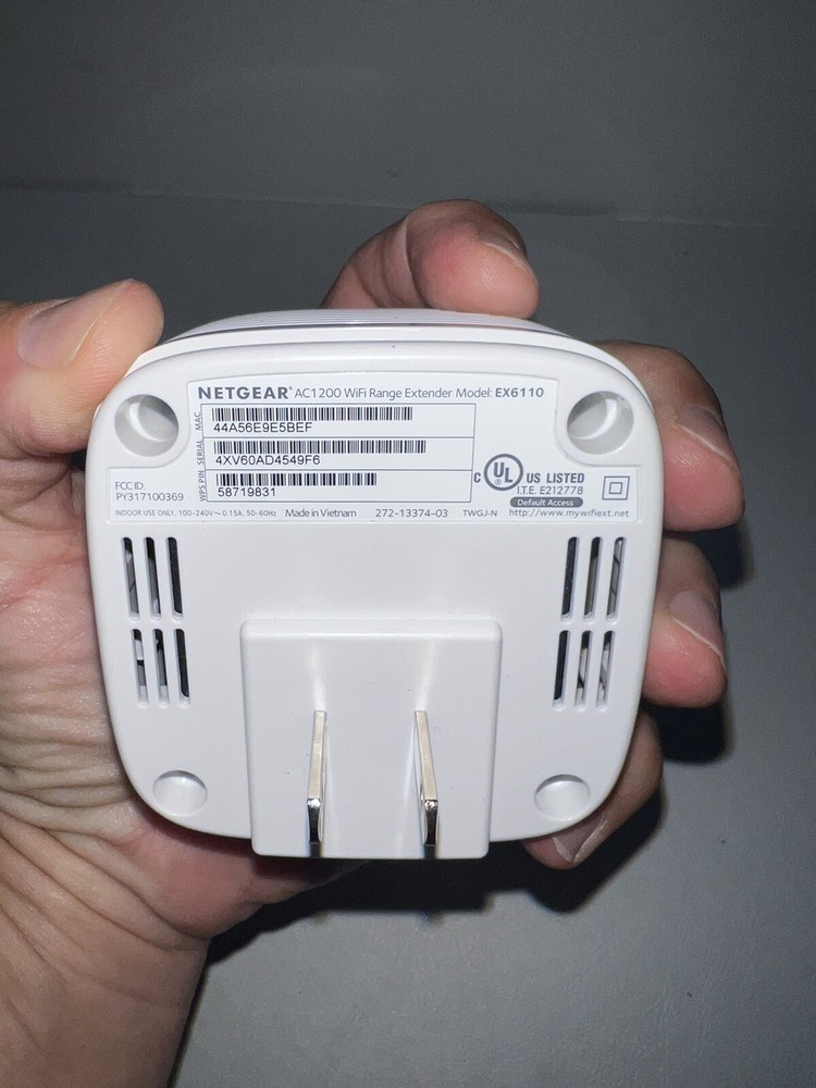 NETGEAR EX6110-100NAS AC1200 Dual Band Wireless Range Extender
