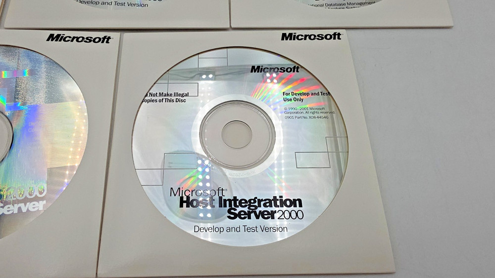 Microsoft .net Enterprise Servers 9 Disc set w/6 Keys - Win 2000
