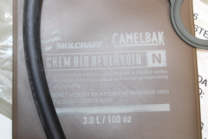 USGI US Military Issue CAMELBAK Hydration Bladder Pouch 100oz 3L Complete NBC