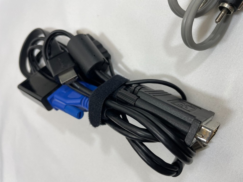 HP Digital Projector XB31 DLP w/ Case, Remote, & Accessories COMPLETE