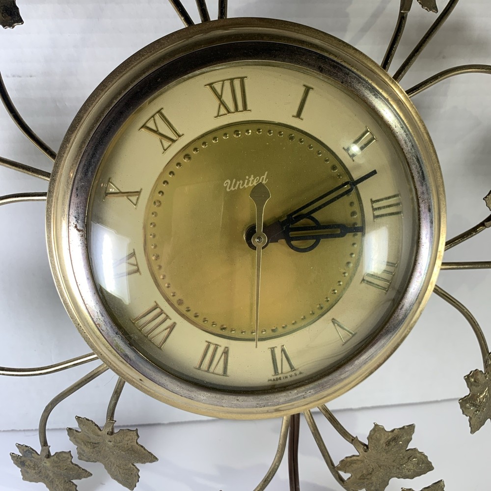 MCM Wall Clock Starburst Maple Leaf Design Brass Large 16” Works Choice