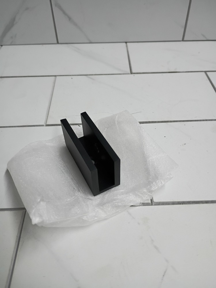Mounting Clip Kit Matte Black for Single Fixed Panel GW-CL-MB New Open Box