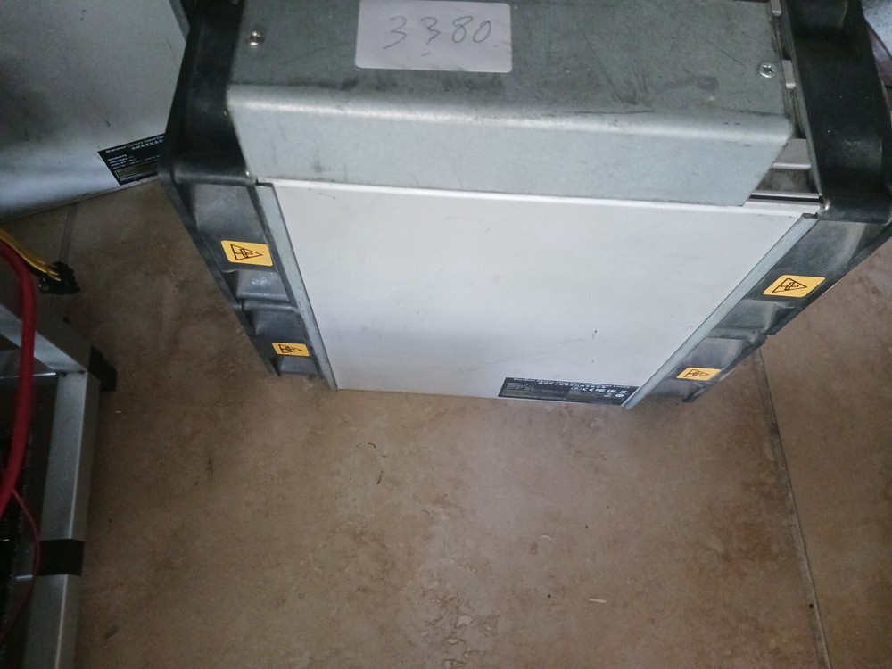 Bitmain Antminer T17 42th only one board works