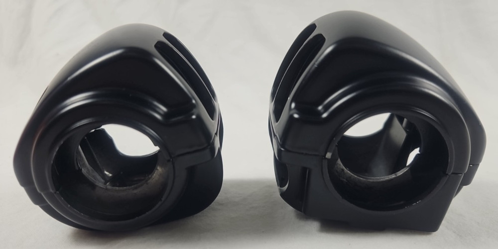 HARLEY DAVIDSON GENUINE SOFTAIL SWITCH HOUSINGS