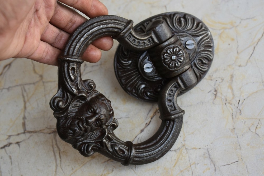 Vintage Cast Iron Victorian Face antique Door Knocker Handle Knob Pull Ring