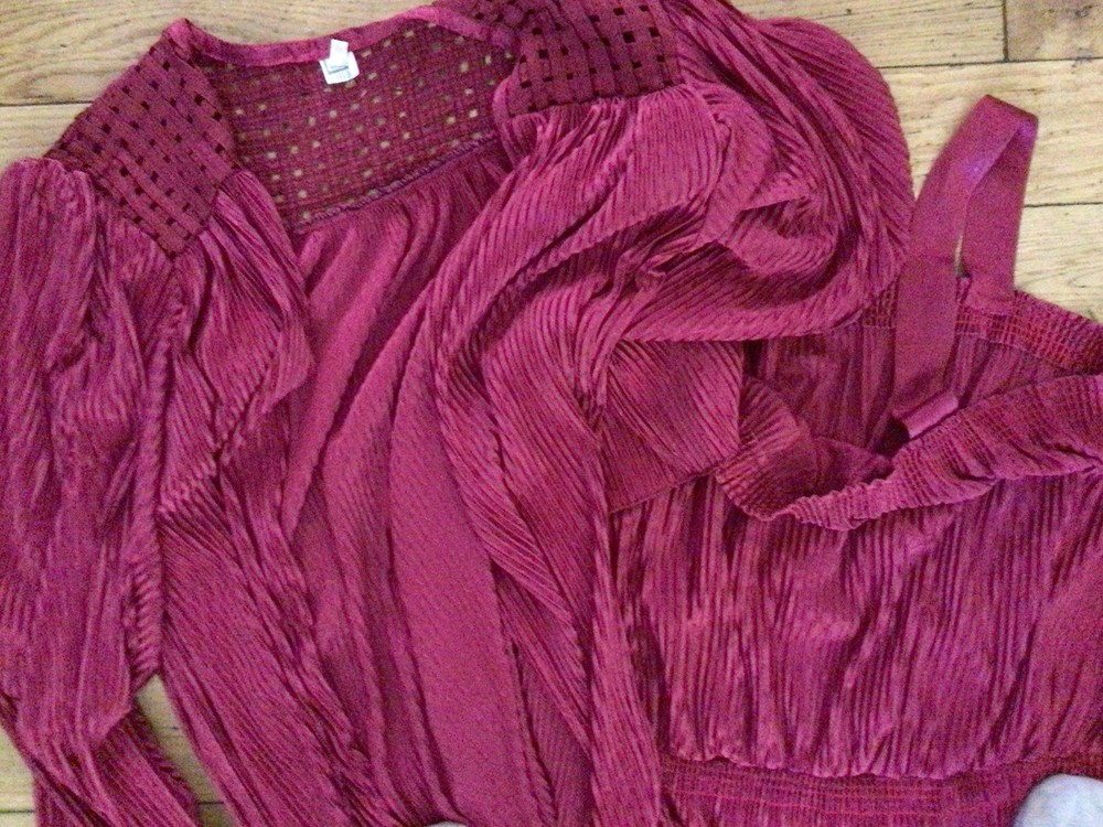 Ladies Size 16 Two Piece Preowned