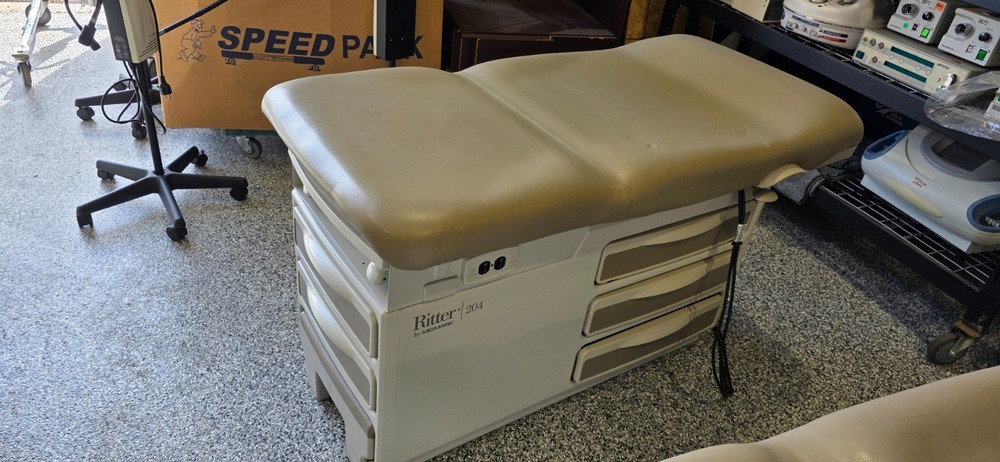 Midmark - Ritter 204 Exam Table
