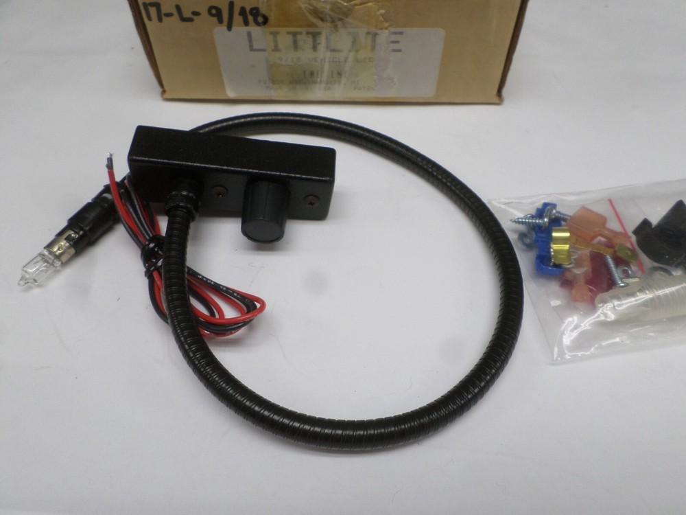 Littlite 17-L-9/18 Task Light with Mounting Chassis (Missing Light Shield)