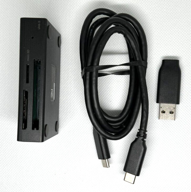 Insignia Memory Card Reader for SD, microSD and CompactFlash - Black - NS-CRDAC1