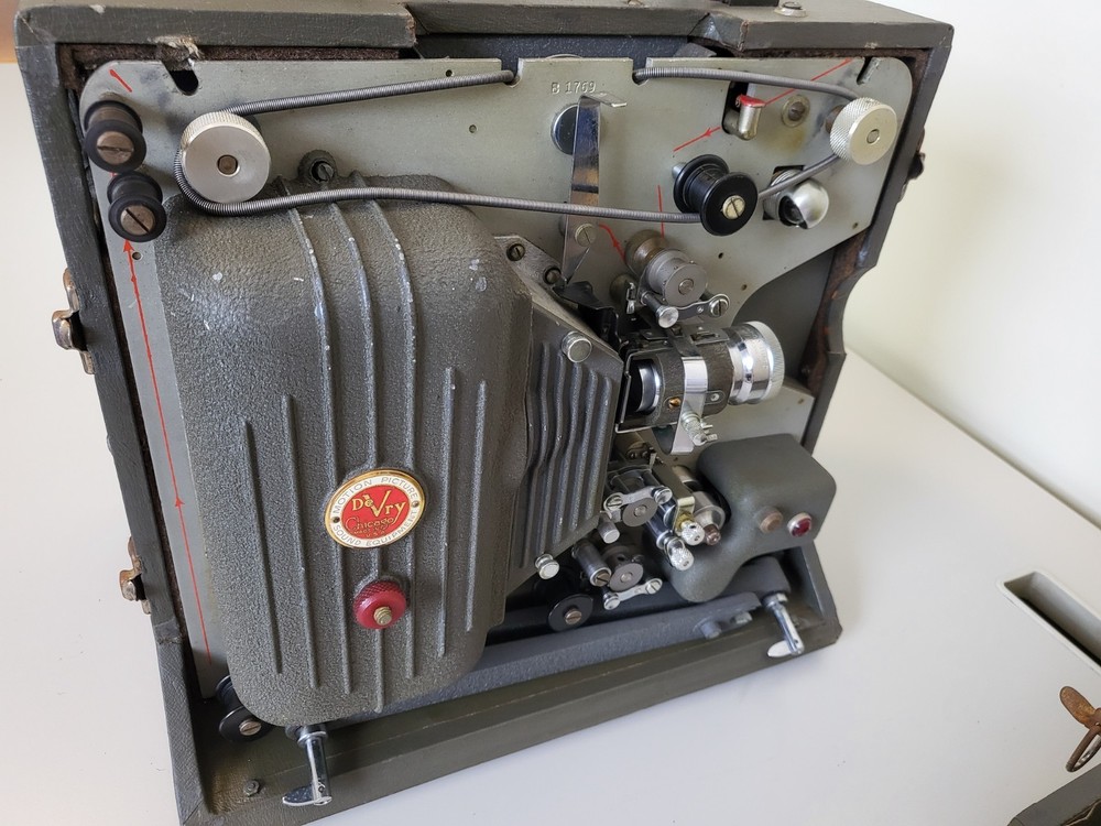 DeVry Bantom 16mm Projector w/ Tube Sound Amplifier - Powers On Nice Condition!