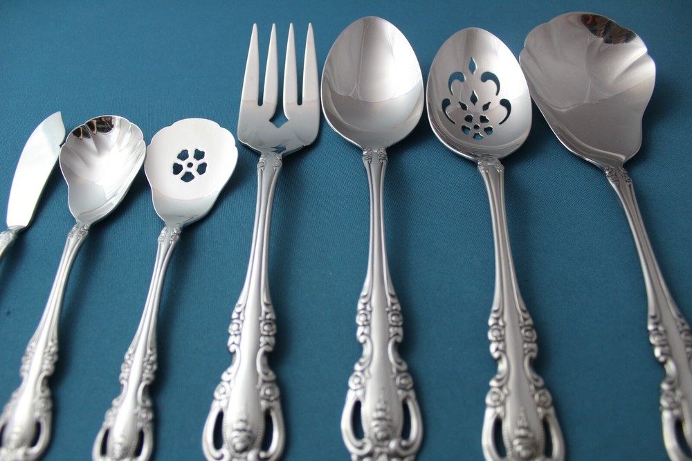 Oneida Community BRAHMS Serving (7pc Set) Tablespoon Fork Casserole Stainless
