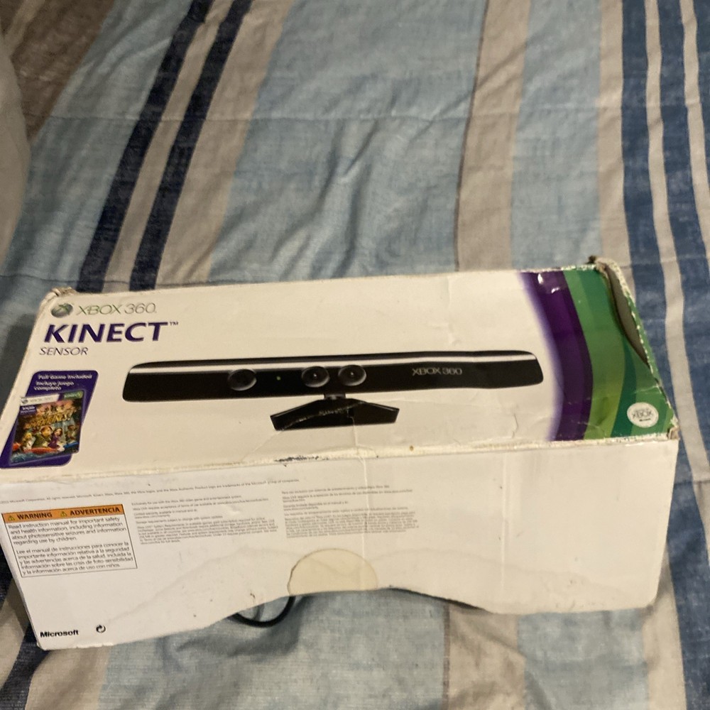 Xbox 360 Kinect Sensor Camera Bundle with Kinect Adventures Opened Box untest