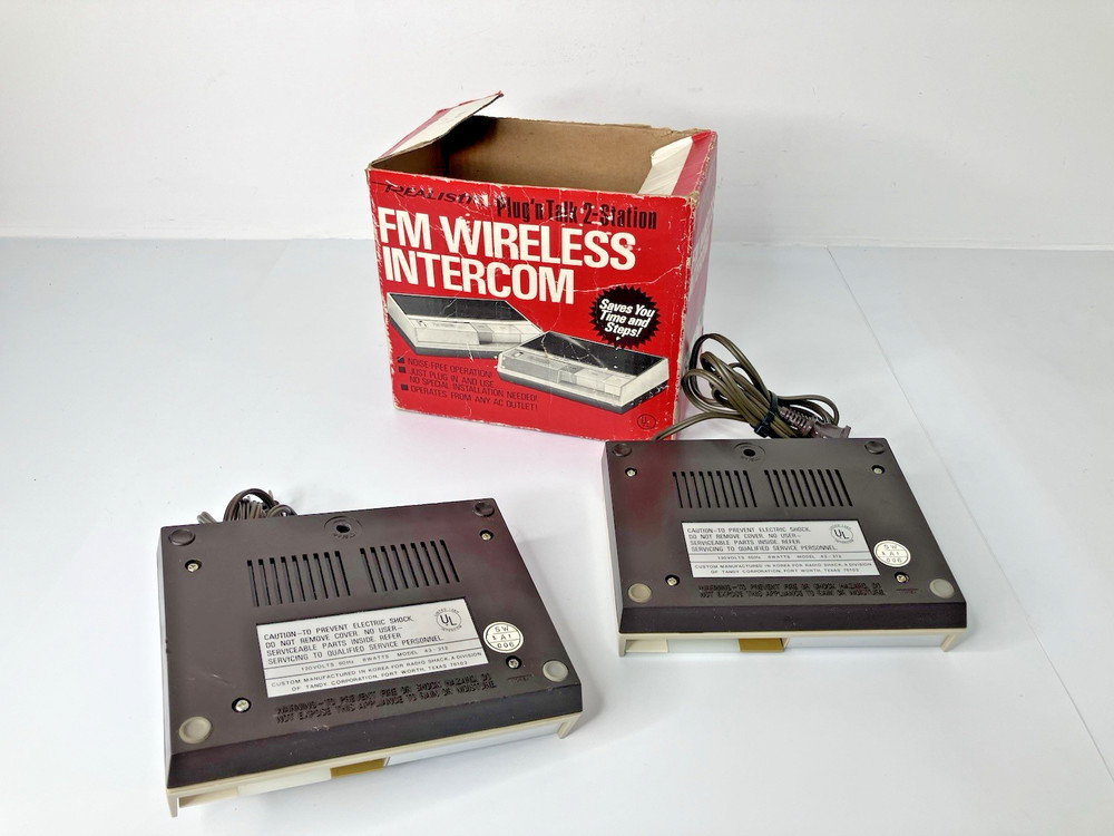 Vintage Realistic FM Wireless Intercom Plug' n Talk 2-Station ~ Tested