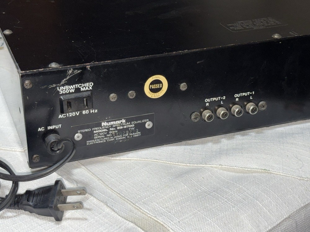 Numark EQ-2700 Stereo Frequency Spectrum Equalizer 10-Band