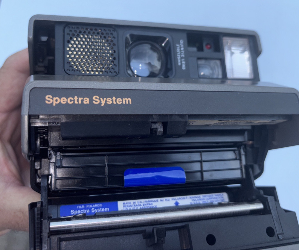 VINTAGE POLAROID SPECTRA SYSTEM CAMERA