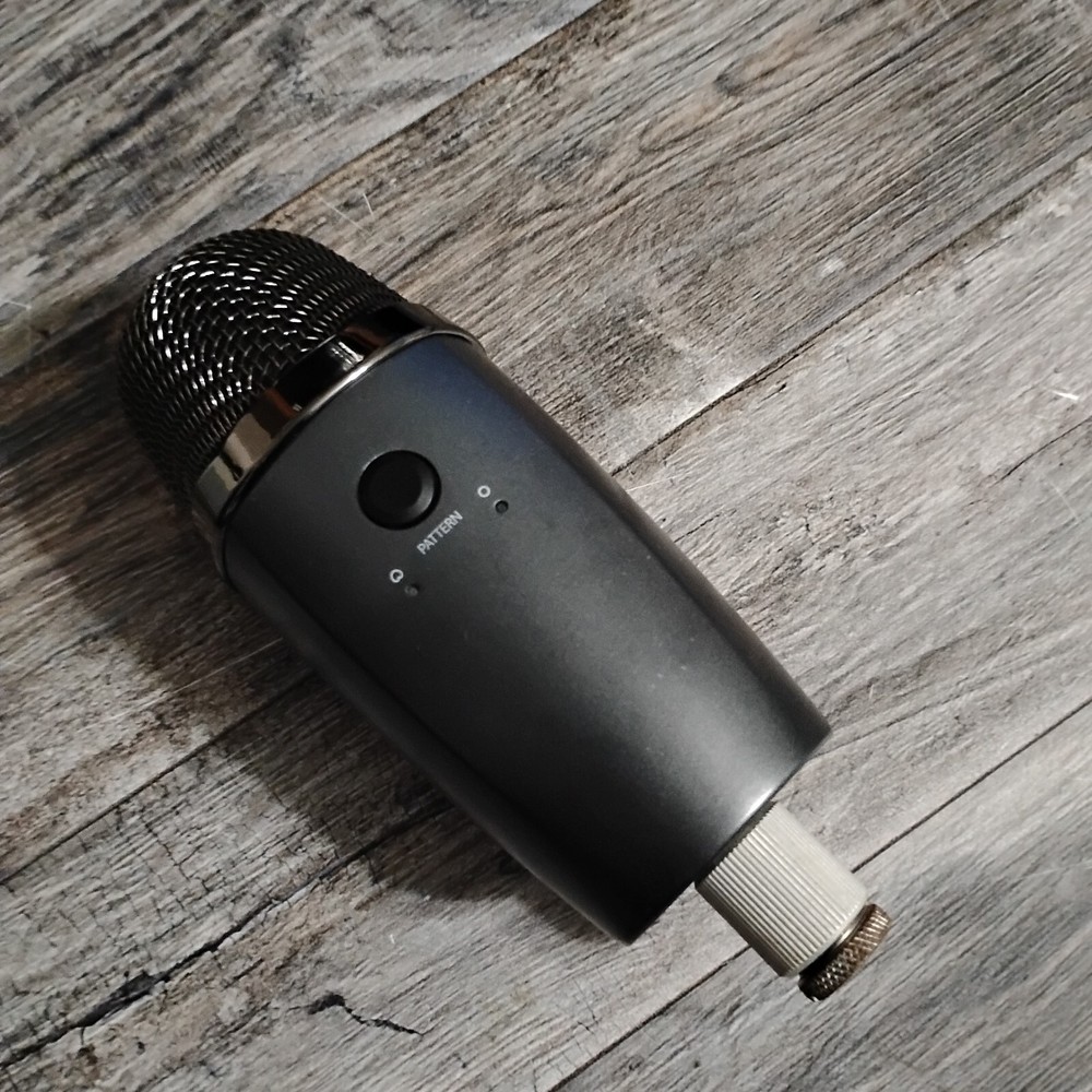 Blue USB Mic & Arm Logitech G