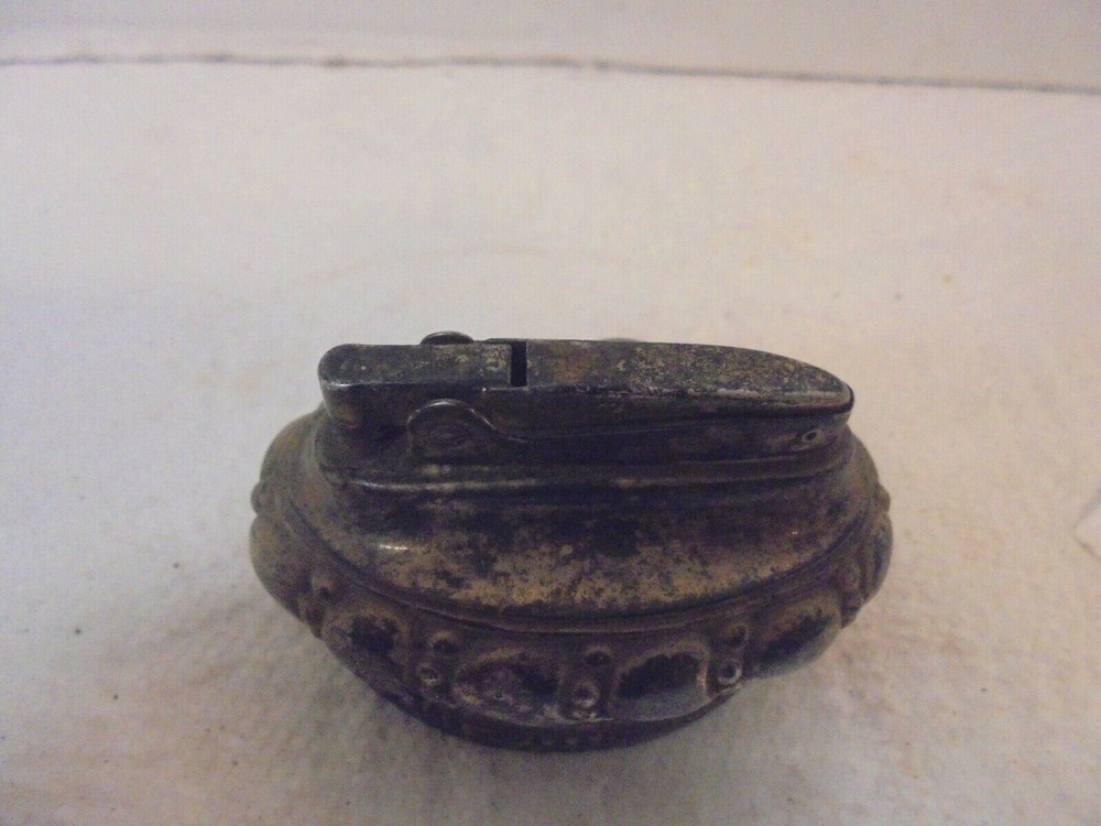 metal table top cigarette lighter ronson crown silver plated retro decor