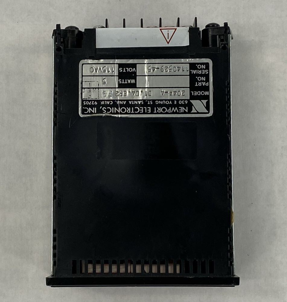 Newport Electronics 204A-4 D1 D4 ER2 FS Voltmeter