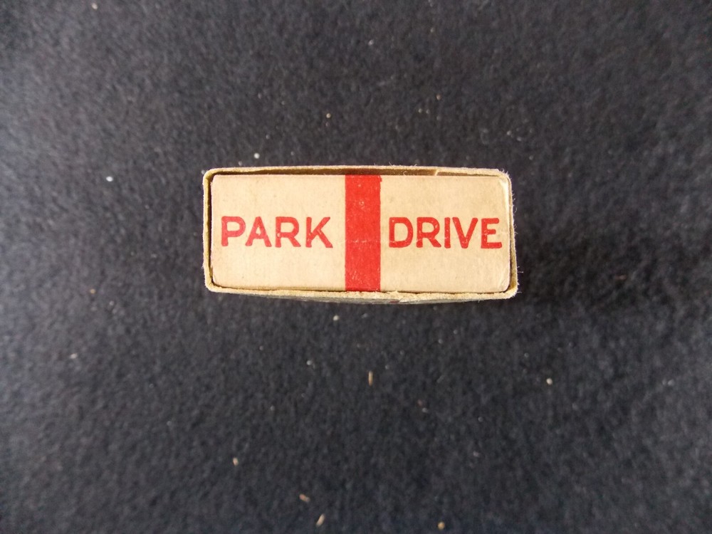 Vintage Gallaher Park Drive Empty Cigarette Packet Box