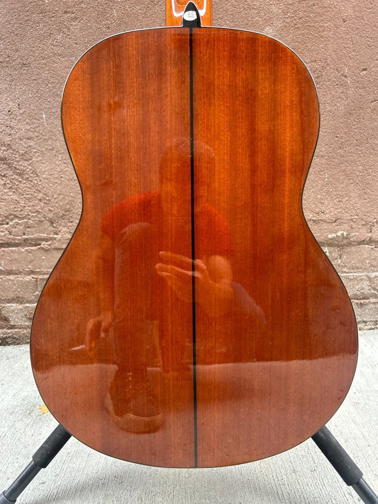 Washburn C5 Classical Guitar