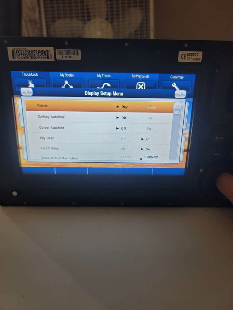Raymarine C90w Widescreen GPS Chartplotter Multifunction Display Only