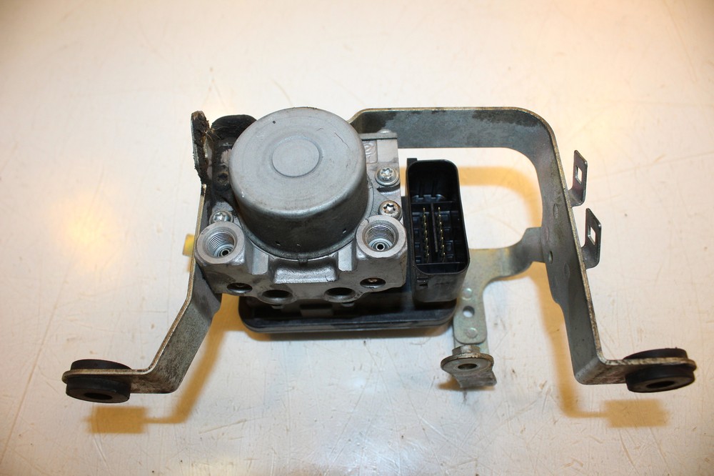 2015 Honda CTX 700 Abs Pump Unit Module 57110-MJF-C13