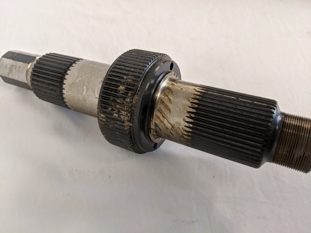 Spicer Input Shaft & Bushing Kit - P/N 504181