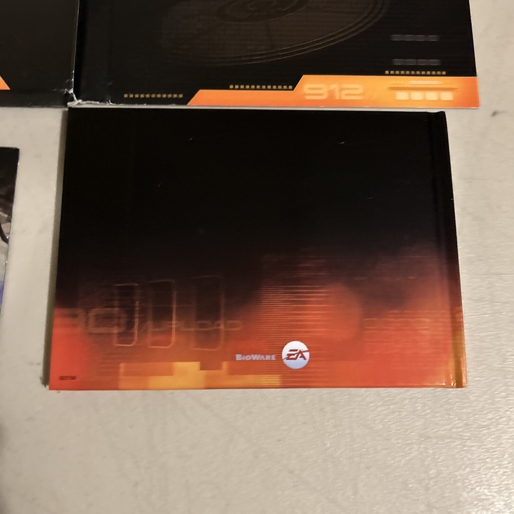 Mass Effect 2 Collector's Edition Art Book Comic More