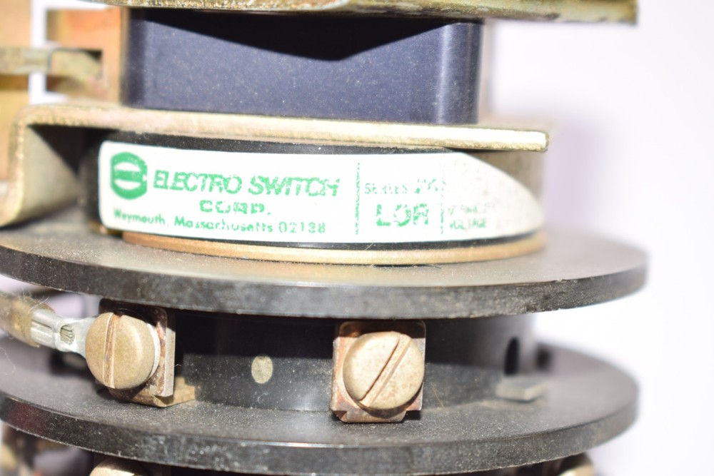 Electro Switch L0A Lock-Out Relay Electric Switch