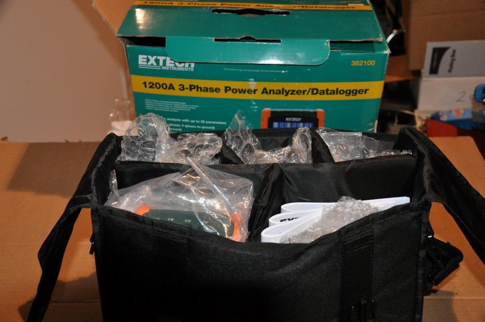 Extech 1200A 382100 3-Phase Power Analyzer/Datalogger Kit