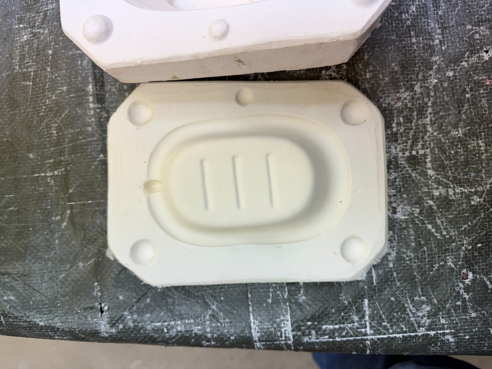 VINTAGE HEIRLOOM CERAMIC MOLD #1115 SOAP DISH