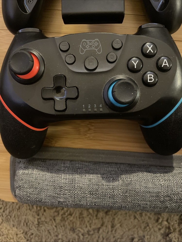 Nintendo Switch Bundle: Splatoon 3 Dock + HORI Split Pad Compact & Accessories