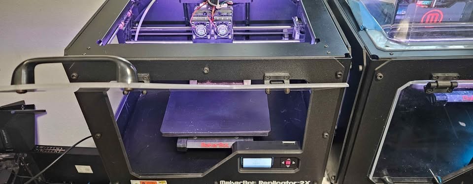 MAKERBOT REPLICATOR 2X EXPERIMENTAL 3D PRINTER W/POWER SUPPLY - READ DESCRIPTION