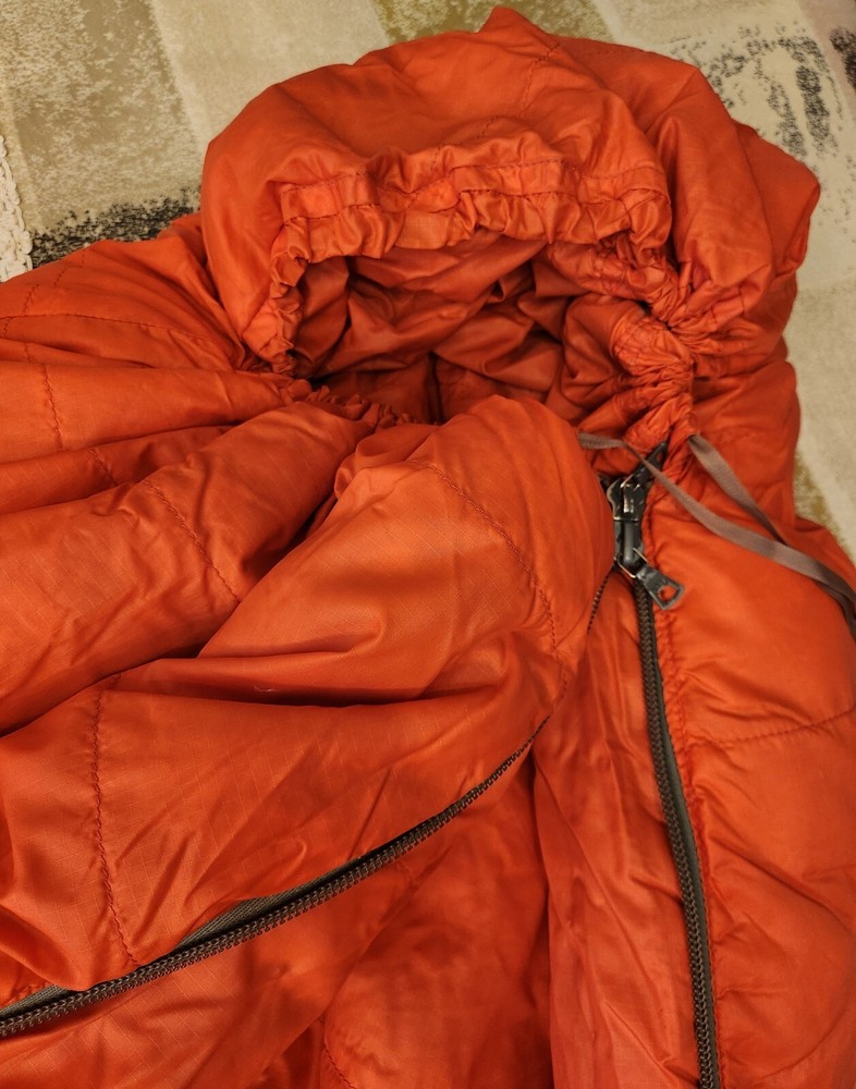 THE NORTH FACE Orange Down Sleeping Bag 32"x82"