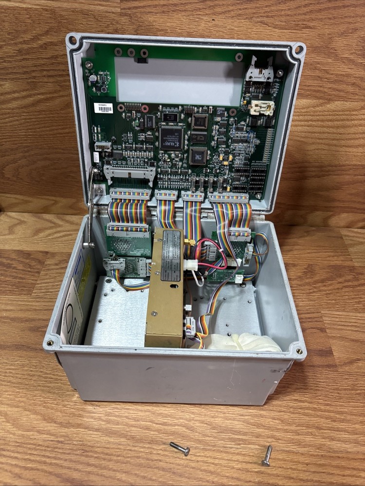 Vaisala Handar Model 555 White Data Collection Platform