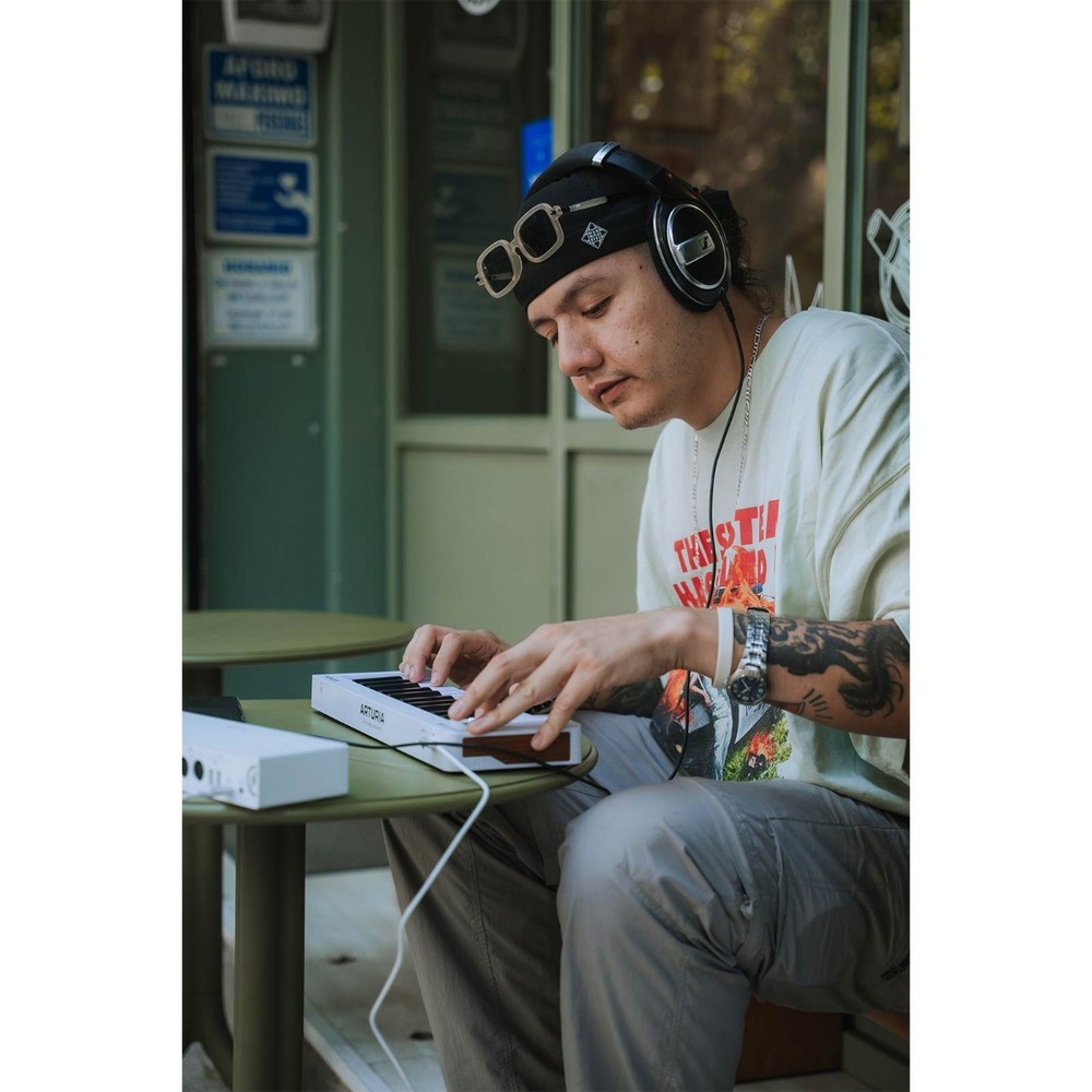 Arturia MicroLab mk3 White Ultra-Compact MIDI Controller