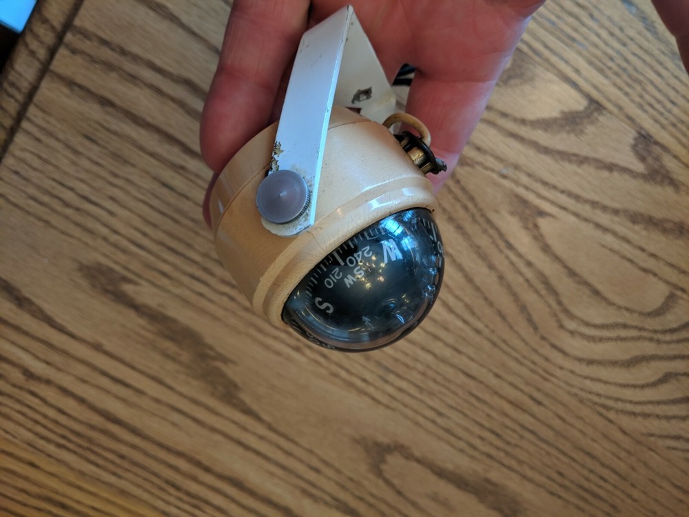 VTG AUTO BOAT ACCESSORY COMPASS AIRGUIDE