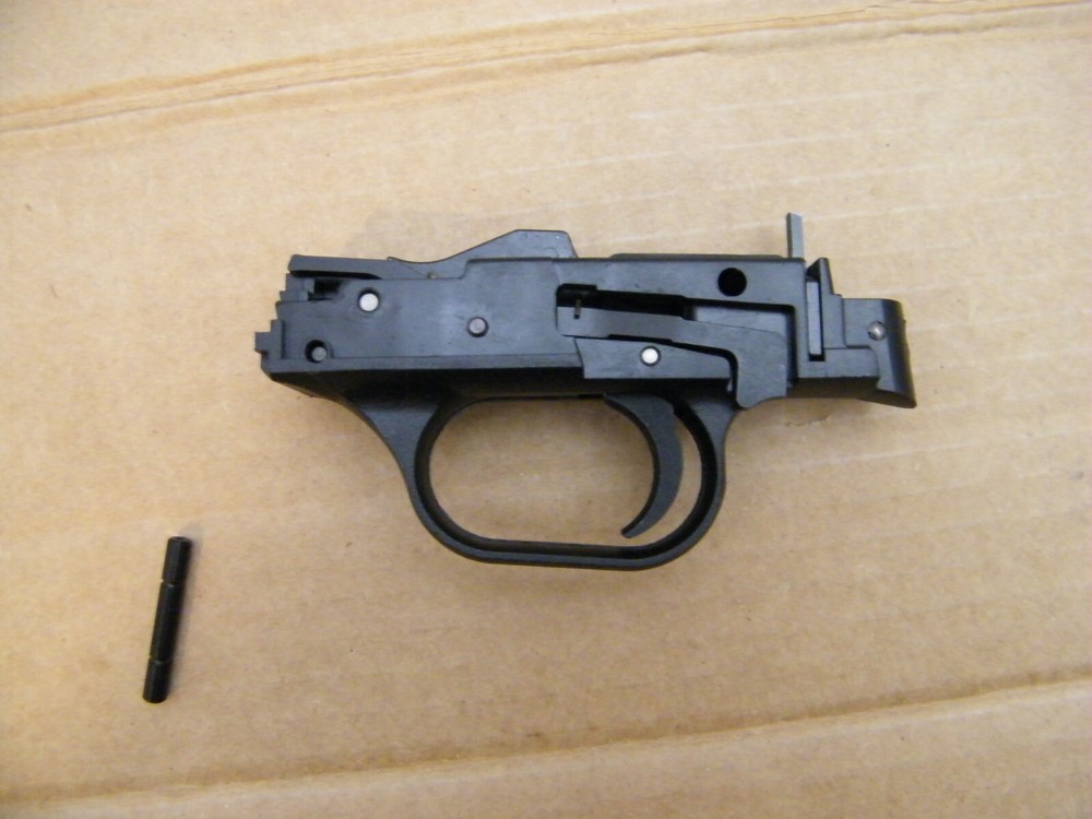 Mossberg 500 20 Gauge Complete Trigger Assembly with Pin